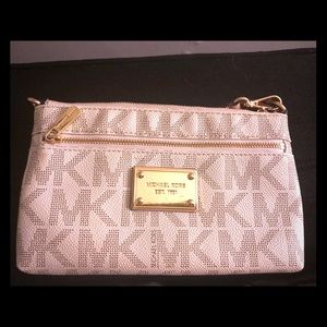 Michael Kors Wristlet
